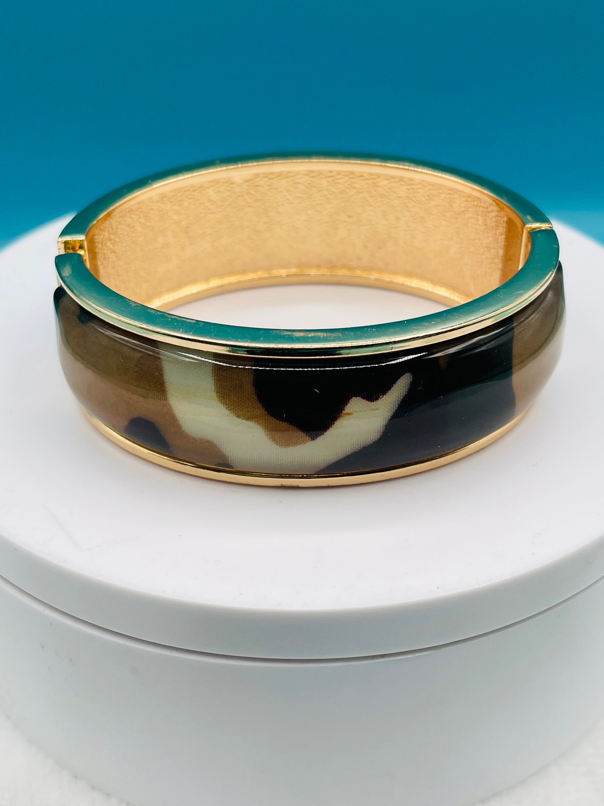 Mixture cuff